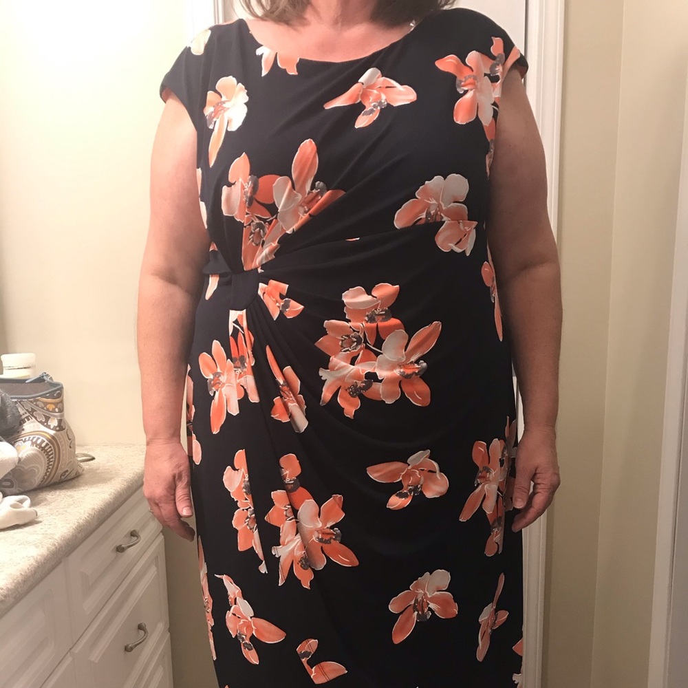 Brand new dress. Never worn. - Picture 1 of 2
